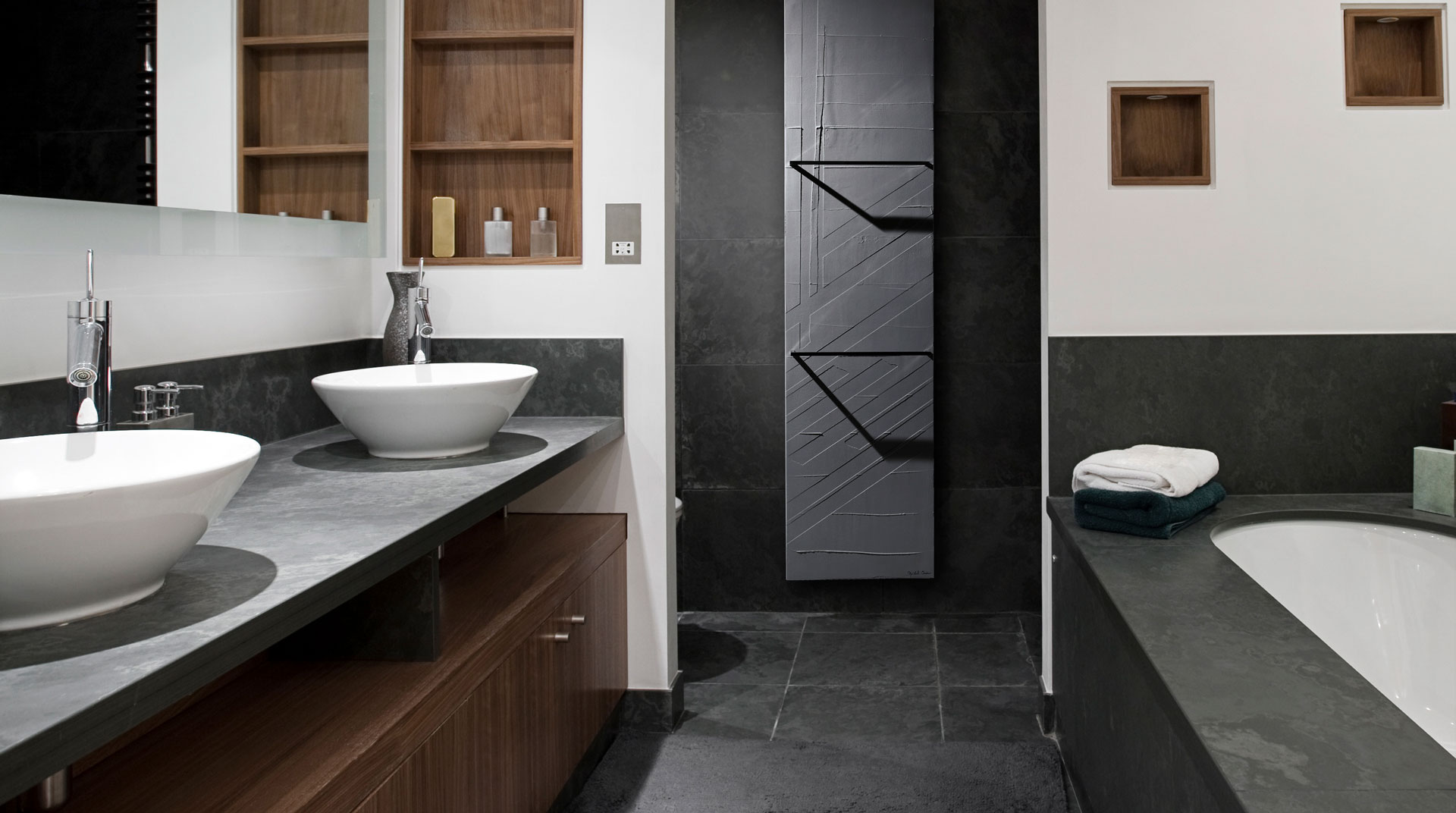 Sanitaire et <br />Salles de bains